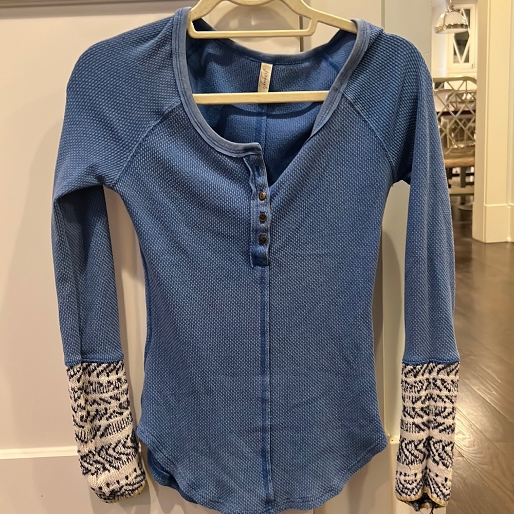 Free People Blue long sleeve